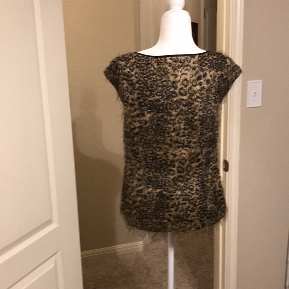 Ann Taylor Sleeveless Eyelash Leopard Print Top with shimmer - Picture 3 of 7